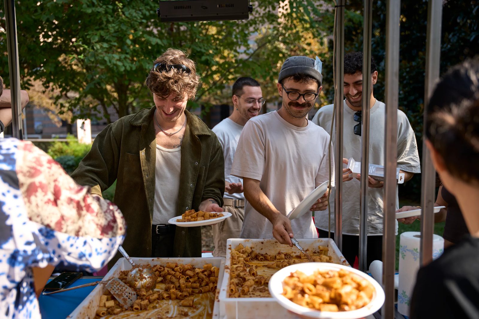 Pranzo all’aperto nel parco di Villa Saroli