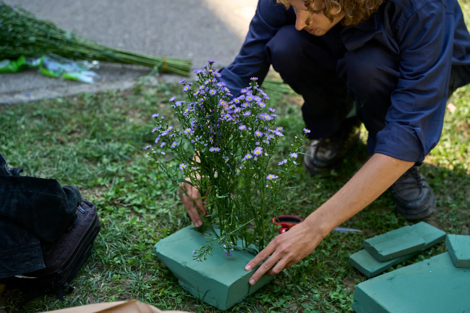 Gesti e materiali durante un’attività nel parco