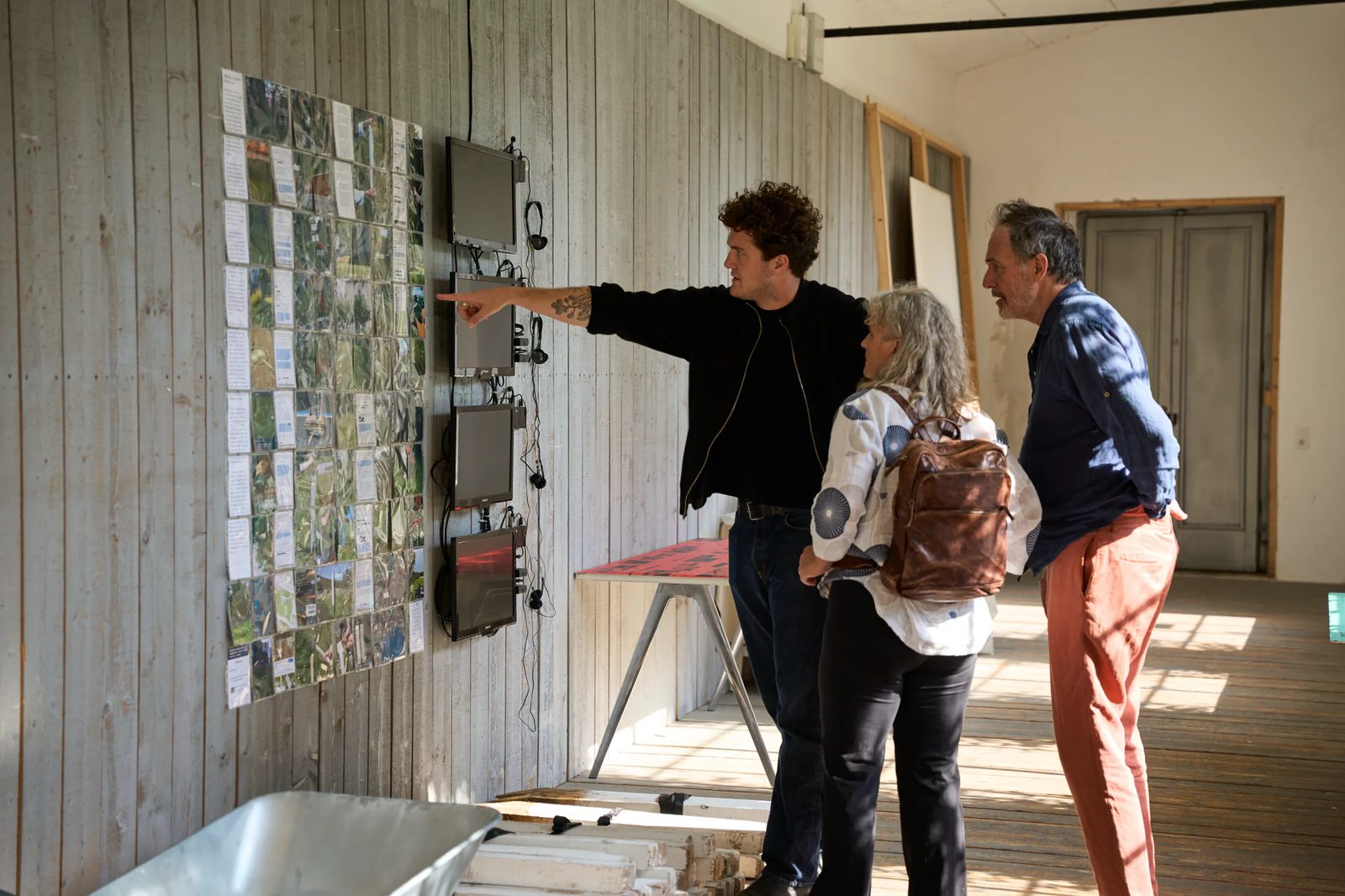 Visita a un’installazione all’interno di Villa Saroli