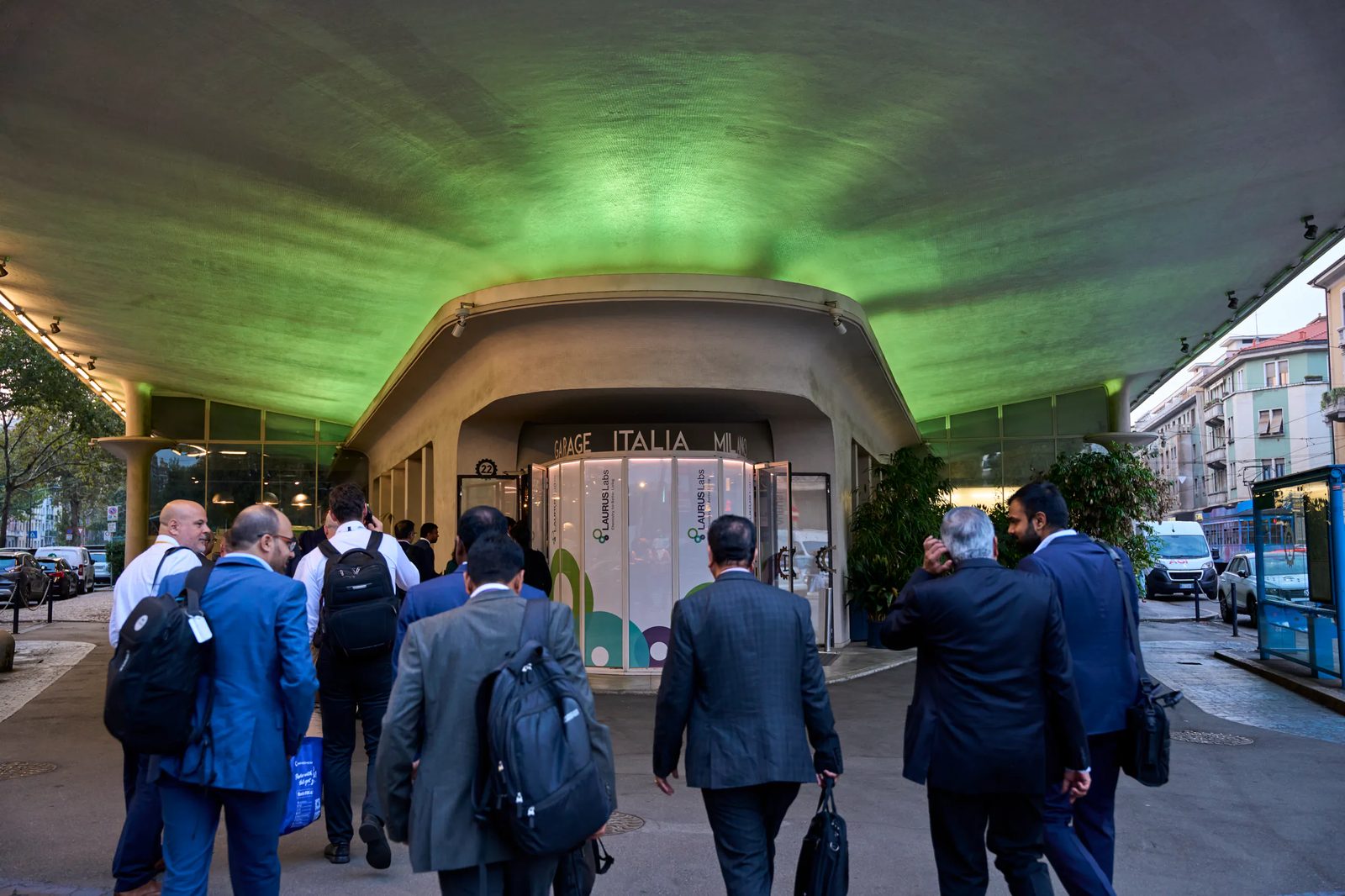 Guests arriving at the Laurus Labs evening in Milan